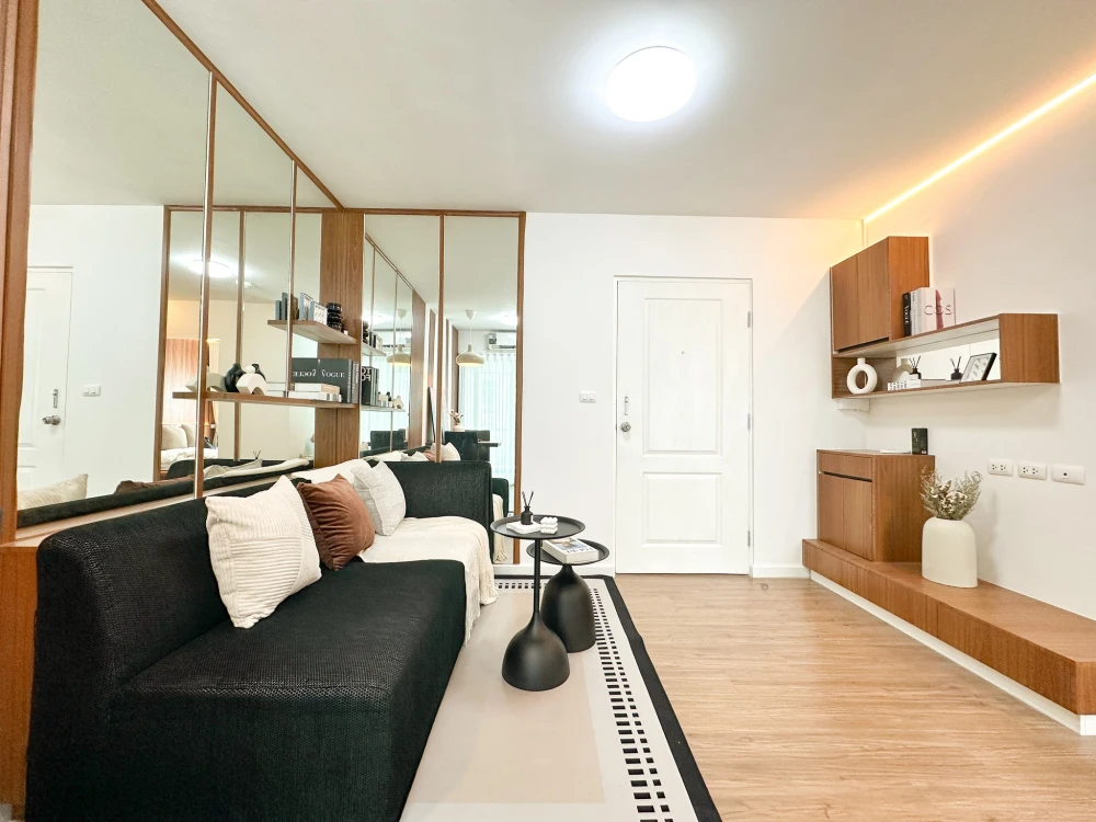 Selling I Condo Sukhumvit 105. Beautiful unit, fully furnished. Book now!