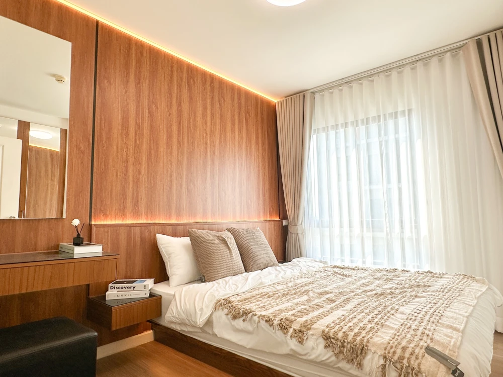 Selling I Condo Sukhumvit 105. Beautiful unit, fully furnished. Book now!