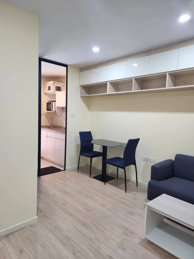 For sale: iCondo Green Space Sukhumvit 77 Phase 1, 4th floor, fully furnished, nice to live in. If interested, hurry and reserve now.
