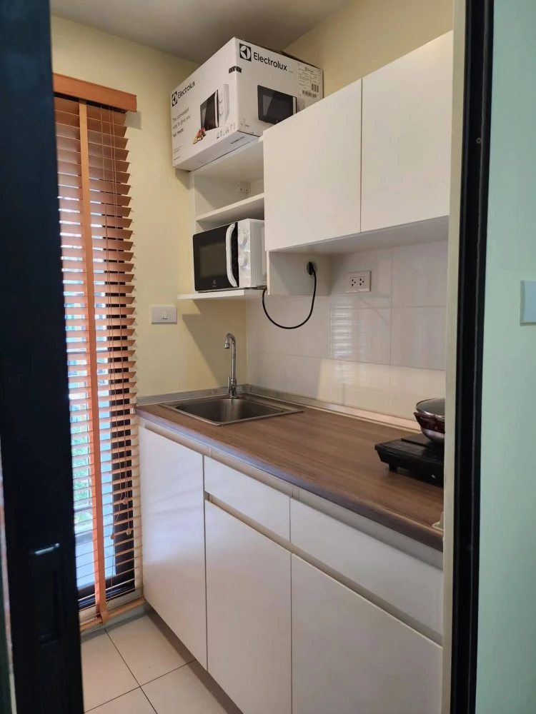 For sale: iCondo Green Space Sukhumvit 77 Phase 1, 4th floor, fully furnished, nice to live in. If interested, hurry and reserve now.