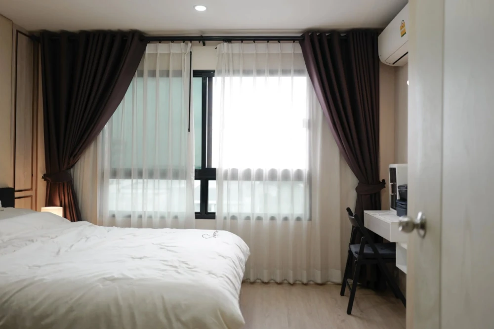 For sale: Icondo Green Space Sukhumvit 77, Phase 1, 7th floor, corner unit, fully furnished with built-in furniture. Reserve now and you won't be disa