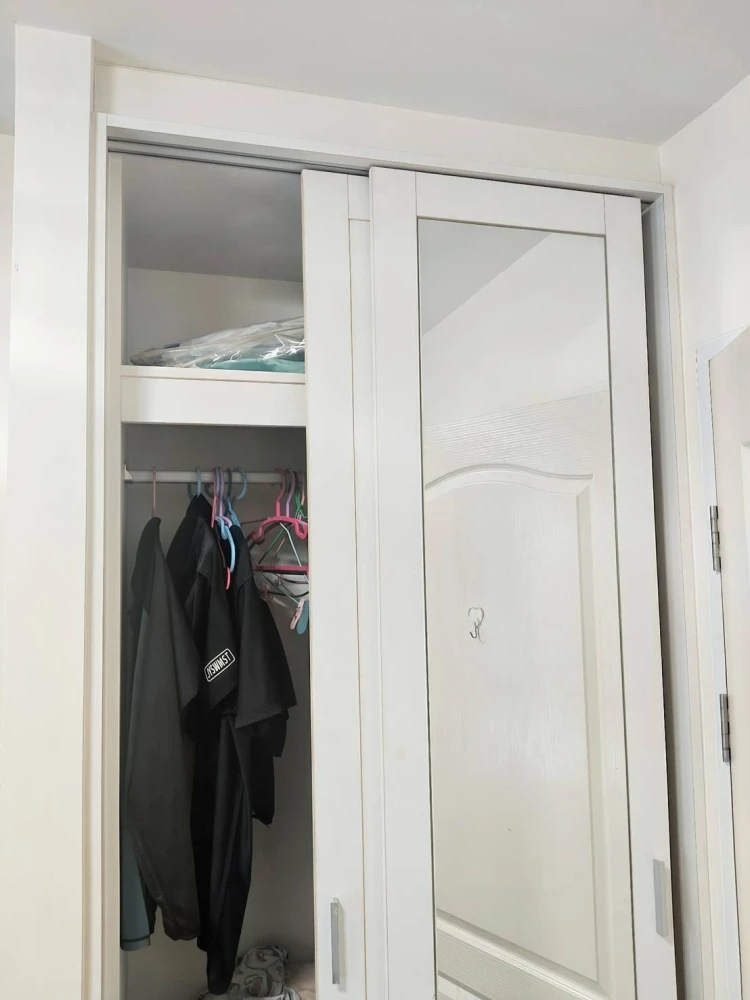 Selling iCondo Ngamwongwan 2, 1 bedroom, 1 bathroom, 1st floor. Fully furnished. Just bring your bags and move in!