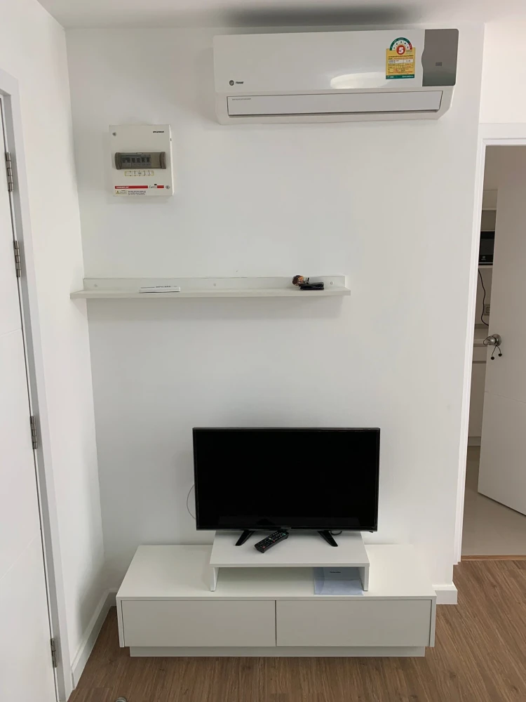 Selling Icondo Salaya 2, 1 bedroom, 1 bathroom, 3rd floor. Great location, convenient transportation. What are you waiting for?