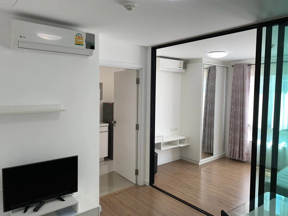 Selling Icondo Salaya 2, 1 bedroom, 1 bathroom, 3rd floor. Great location, convenient transportation. What are you waiting for?