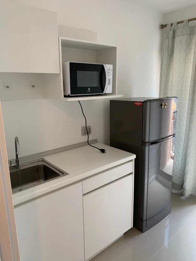 Selling Icondo Salaya 2, 1 bedroom, 1 bathroom, 3rd floor. Great location, convenient transportation. What are you waiting for?