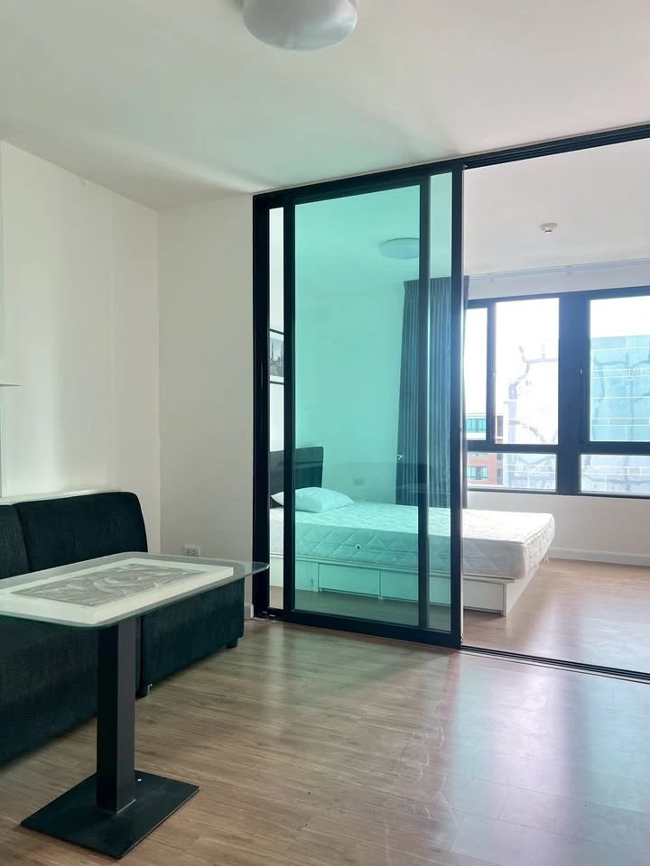 For sale: Icondo Salaya 2, nice room, good location, fully furnished, just bring your bags and move in.