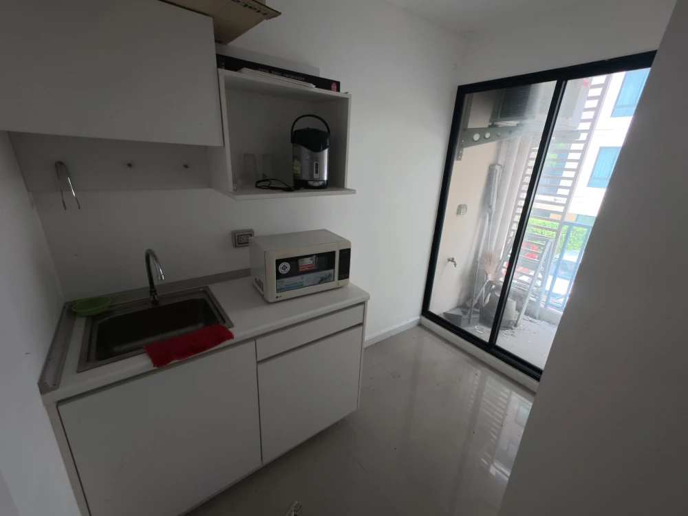 For sale: Icondo Salaya 2, ready to move in, furnished, reserve now.