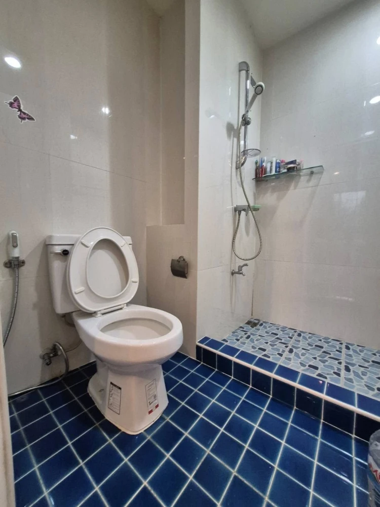 For sale: iCondo Sukhapiban 2, spacious rooms with plenty of usable space, comes with complete amenities. Reserve now!