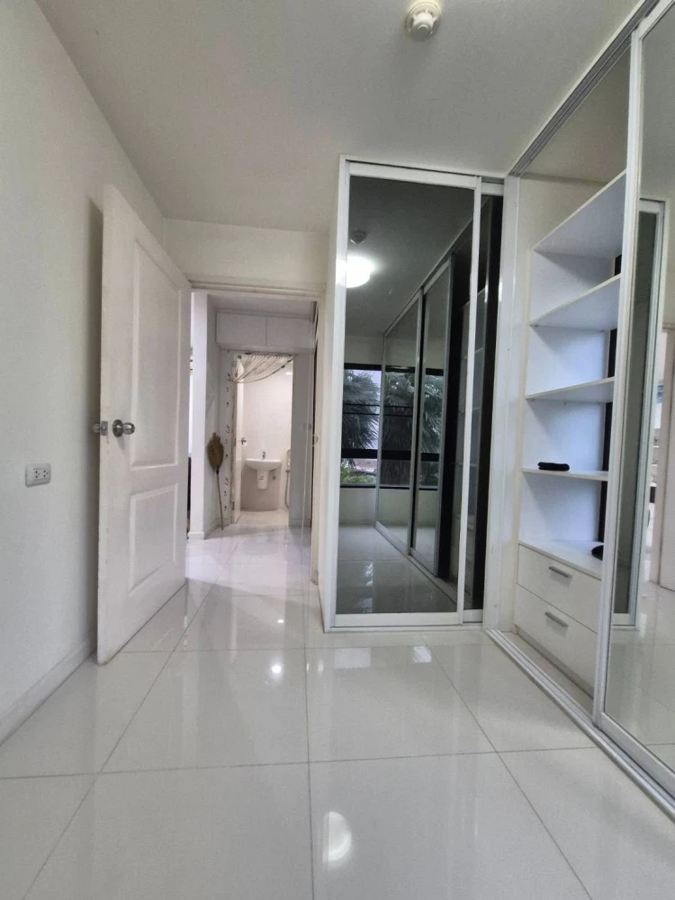 For sale: iCondo Sukhapiban 2, spacious rooms with plenty of usable space, comes with complete amenities. Reserve now!