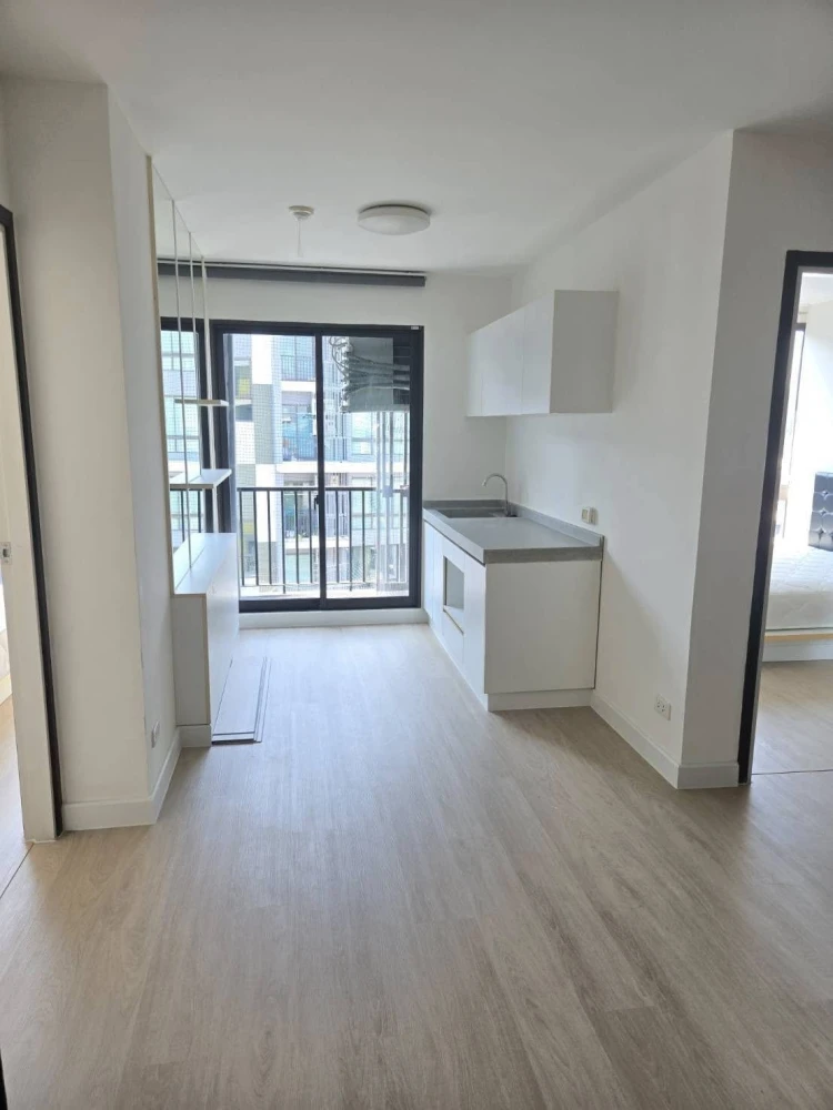 For sale: iCondo Sukhumvit 103, 2 bedrooms, 2 bathrooms, fully furnished, good location, book now.