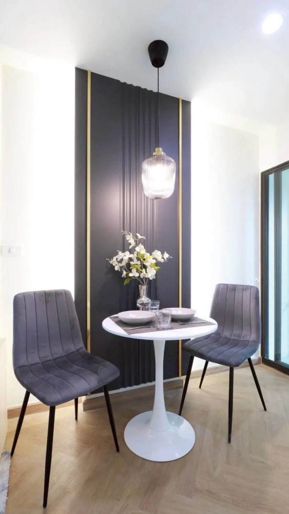 For sale: ICONDO Sukhumvit 103, decorated in a Modern Classic style, luxurious atmosphere, comfortable to the eyes, giving the feeling of being in a h