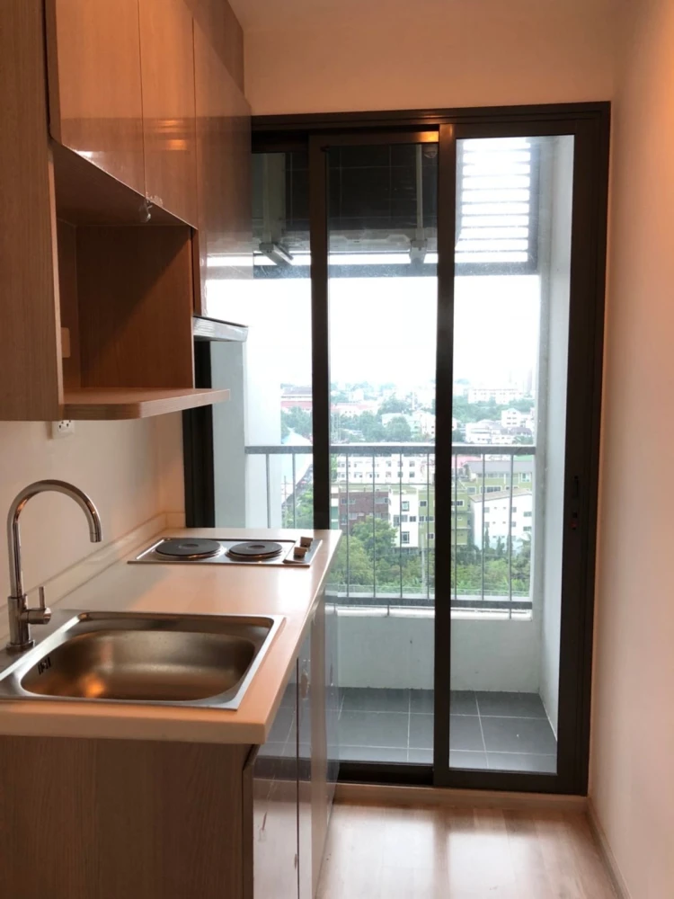 For sale: Ideo Mobi Charan-Interchange, nice view, fully furnished, nice to live in. Interested in owning one? Hurry and reserve now.