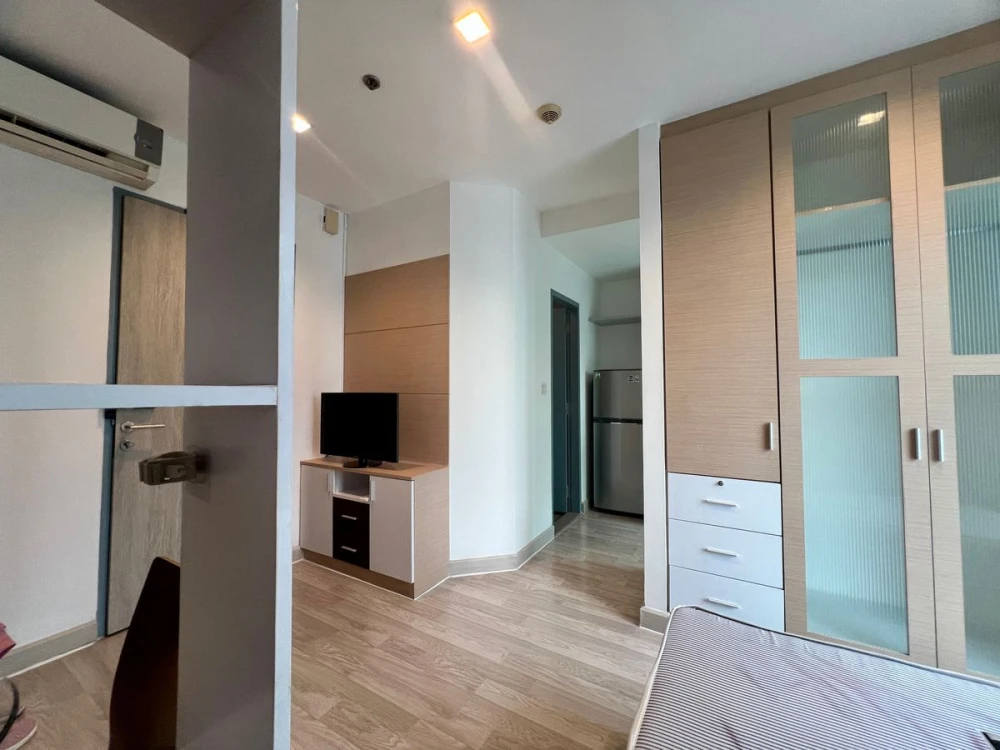 For sale: Ideo Mobi Rama 9, 17th floor, nice room, fully furnished, reserve now, don't delay.