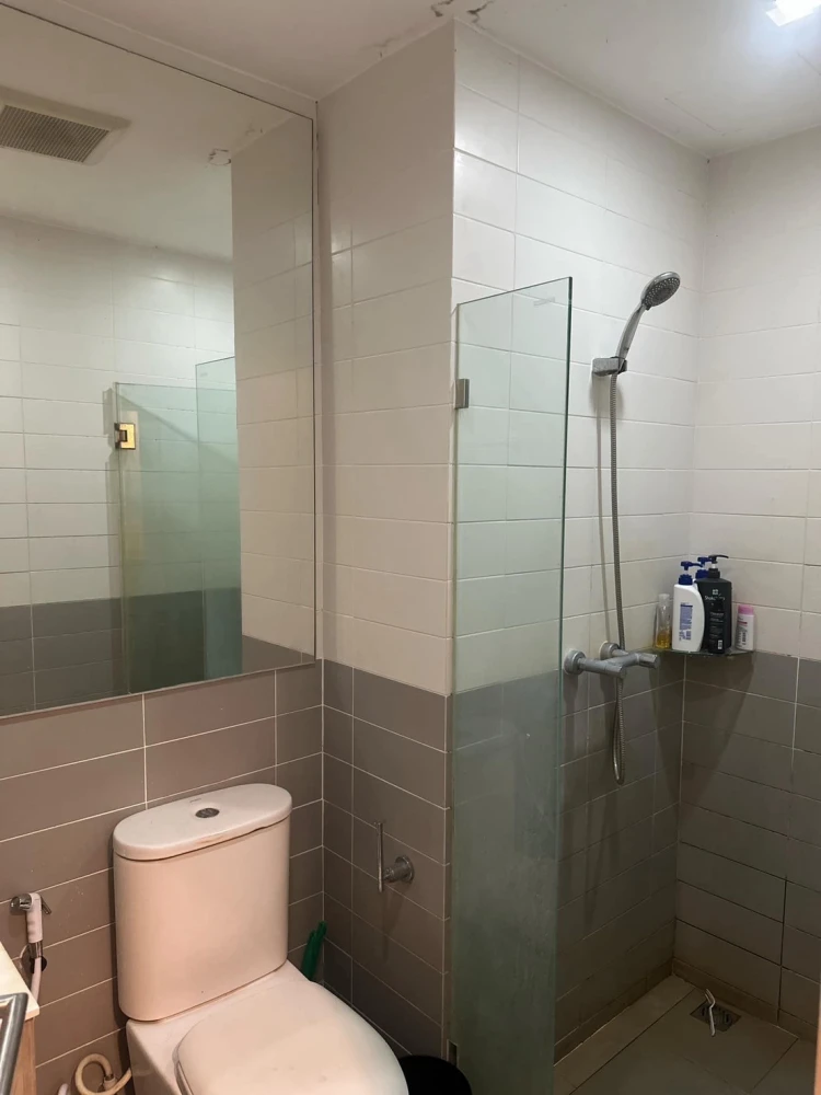 Selling Ideo Mobi Sathorn, 15th floor, fully furnished. Book now!