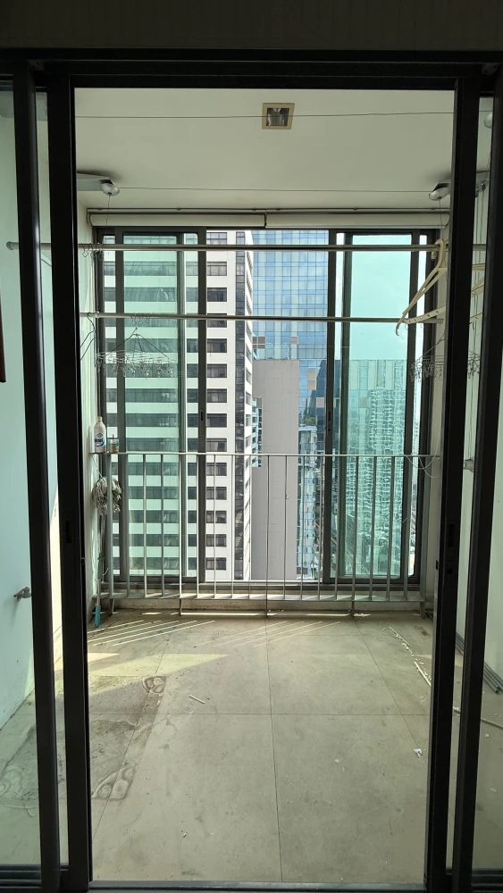 Selling IDEO Q Phayathai, 30th floor. High floor with great view. Interested in owning one? Book now!