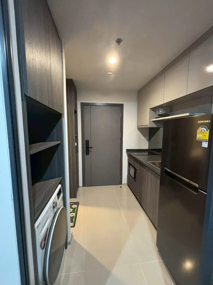 Selling Ideo Ratchada-Sutthisan, 20th floor, fully furnished unit, ready to move in. Interested? Book now!