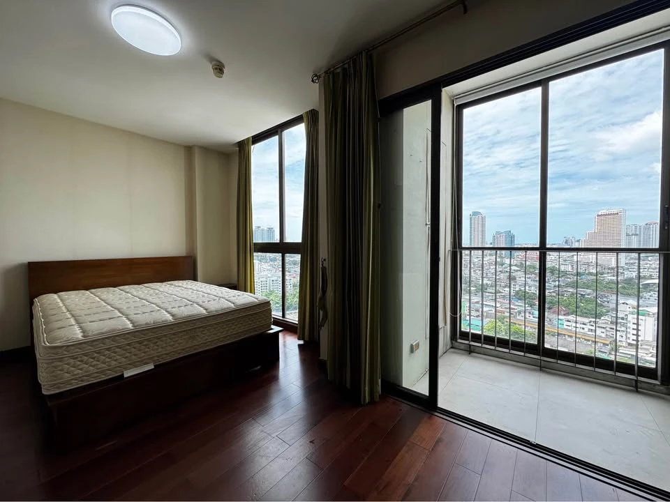 ขาย Ideo Sathorn-Taksin ห้องน่าอยู่ มาพร้อมเฟอร์และสิ่งอำนวยความสะดวกครบครัน รีบจองด่วนๆเลย images