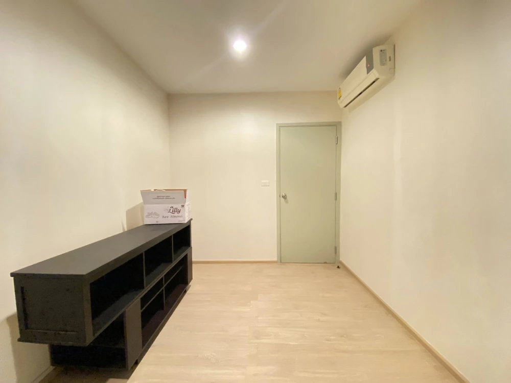 For sale: Ideo Sathorn-Tha Phra, corner room with privacy, lots of usable space, beautiful view, not blocked, don't miss out.
