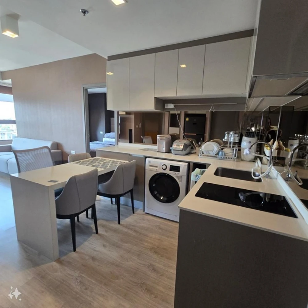 For sale: Ideo Sathorn-Wongwian Yai, 8th floor, 2 bedroom style, fully furnished, reserve now, don't wait.