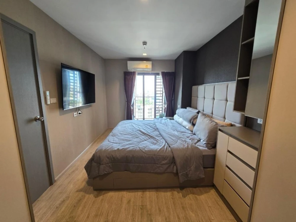 For sale: Ideo Sathorn-Wongwian Yai, 8th floor, 2 bedroom style, fully furnished, reserve now, don't wait.