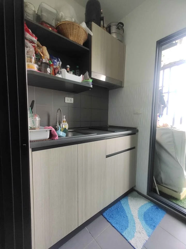 Selling IDEO Sukhumvit 115, high floor unit, great ventilation, fully furnished. Book now!