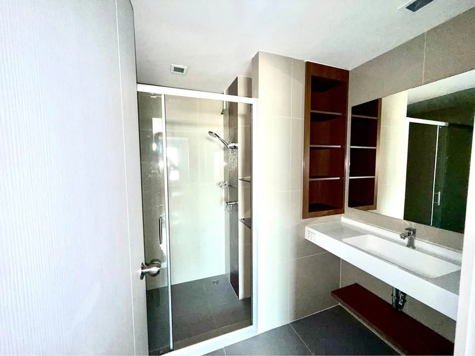 IDEO Phahonyothin-Chatuchak for sale, 18th floor, size 36.01 sq m., next to BTS Saphan Khwai, move in now, don't hesitate.