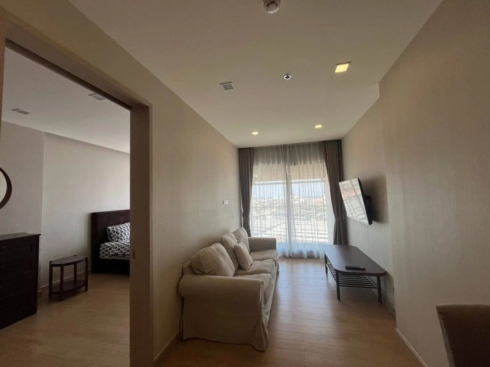 Infinity One for sale, spacious room with lots of usable space, good location, comes with complete furniture and appliances. Reserve now!