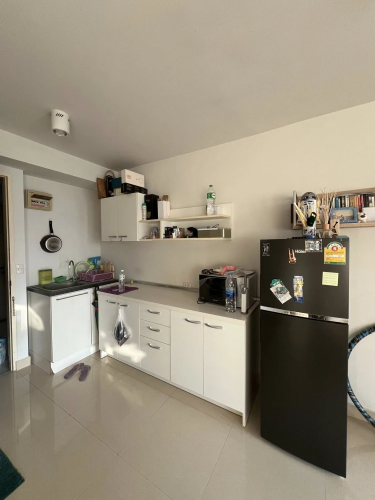 Selling Iris Avenue Onnuch – Wongwan, 5th floor unit. Great location, beautiful unblocked view. What are you waiting for?