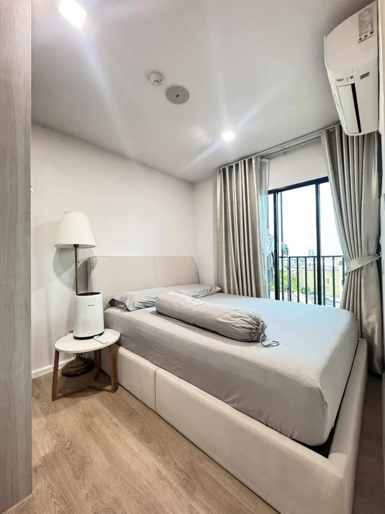 For sale: Ivory Ratchada 32, 8th floor, beautiful view, no buildings blocking, has a long balcony (from bedroom to living room), interested, reserve n