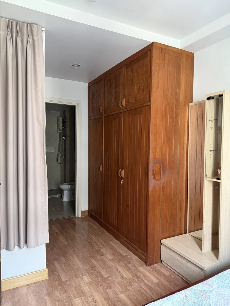 For sale: Ivy Ratchada, 1 bedroom, 1 bathroom, great location, fully furnished and equipped. Don't miss out!
