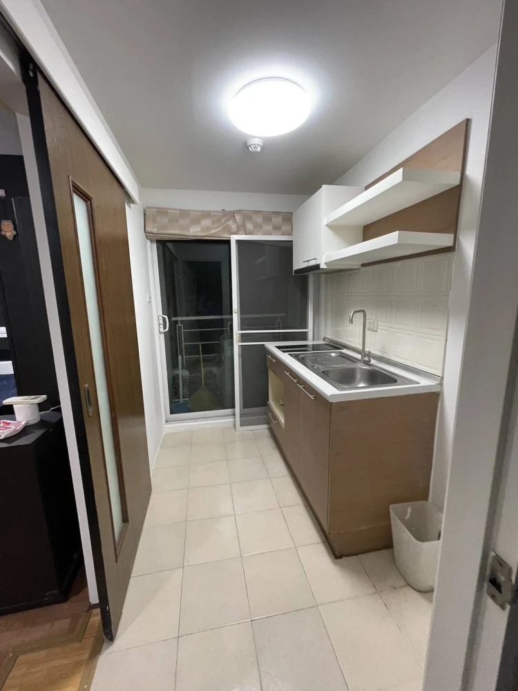 For sale: Ivy Ratchada, studio room, clean, airy, fully furnished, can't miss out on booking.