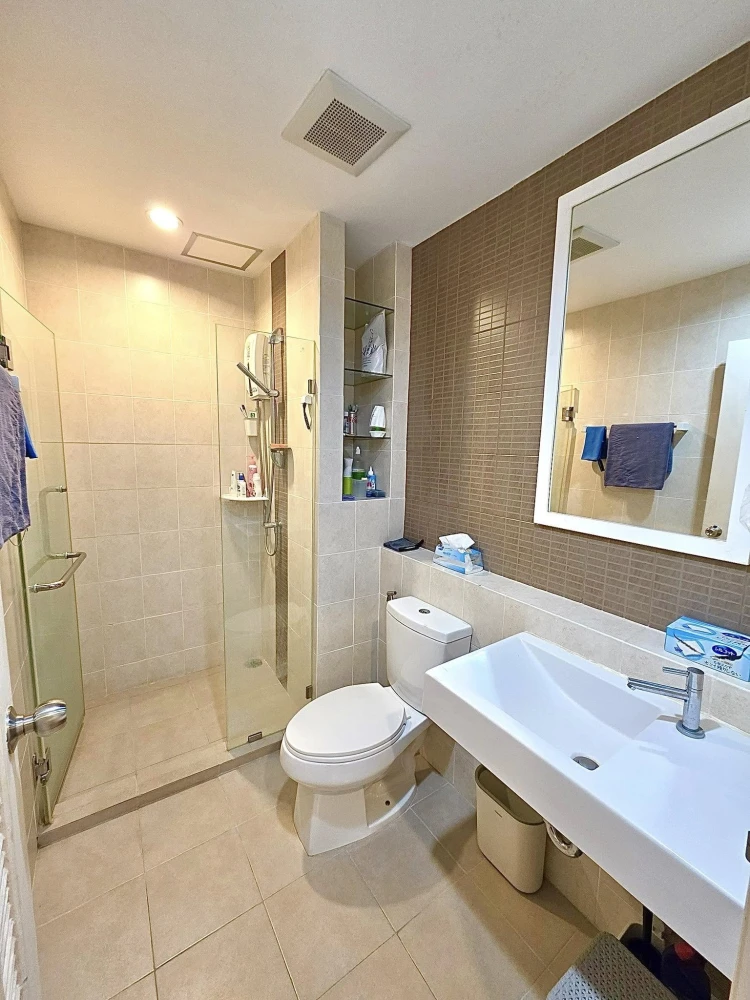 For sale: Ivy River Ratburana 1 bedroom, 1 bedroom, comes with a complete set of built-in furniture, with a view of the Chao Phraya River from a high