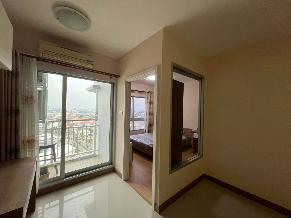 Ivy River Ratburana for sale: 1 bedroom unit with spacious living area, stunning Chao Phraya River views, and fully furnished. Book now!