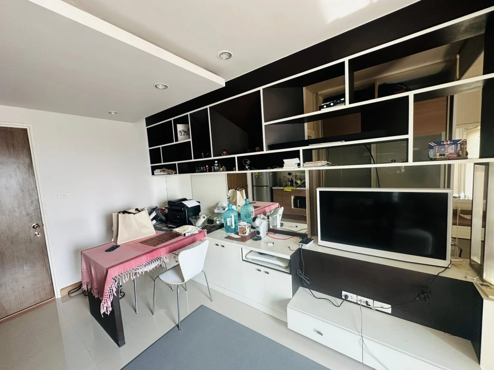 Selling Ivy River Ratburana, 18th floor. Nice, fully furnished unit. Book now! Limited time offer!