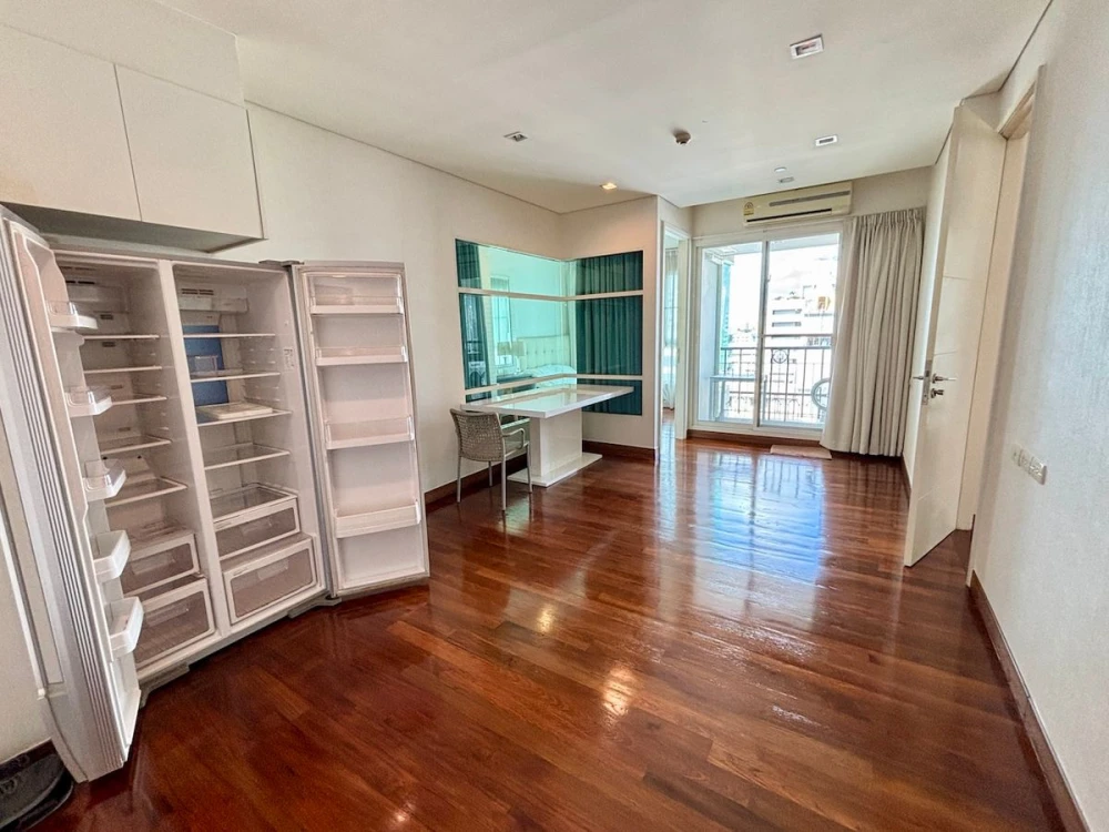 IVY THONGLOR 4-bedroom condo for sale, fully furnished. Book now!