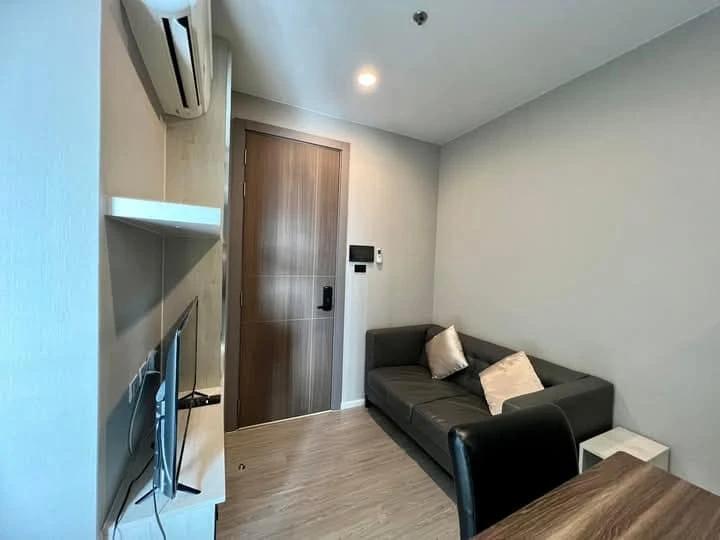 For sale: JW Station @ Ramintra, 6th floor, complete facilities, just bring your bags and move in.