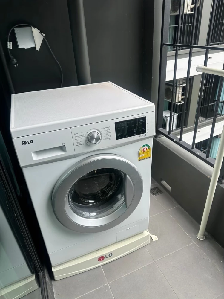 Selling Kave Ava condo, 5th floor. Fully furnished with built-in furniture and complete appliances. Don't miss this great deal!