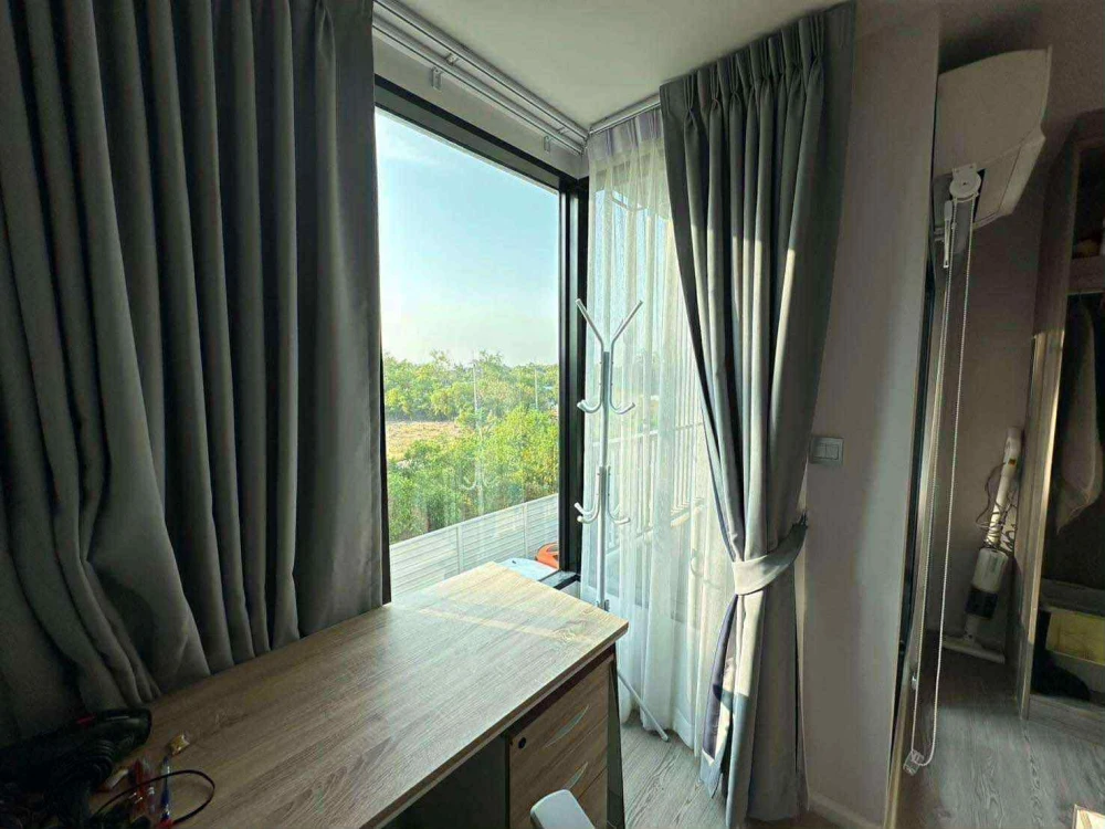 For sale: Kave Town Colony, 3rd floor, fully furnished room, ready to move in. If interested, hurry and reserve now. Don't miss out.