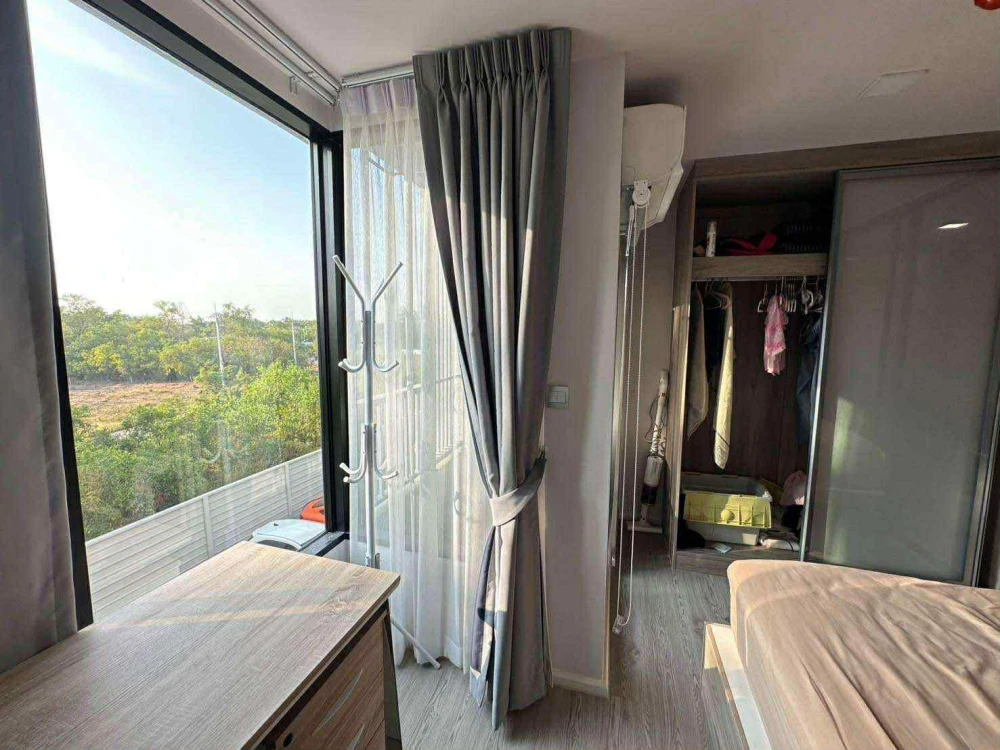 For sale: Kave Town Colony, 3rd floor, fully furnished room, ready to move in. If interested, hurry and reserve now. Don't miss out.