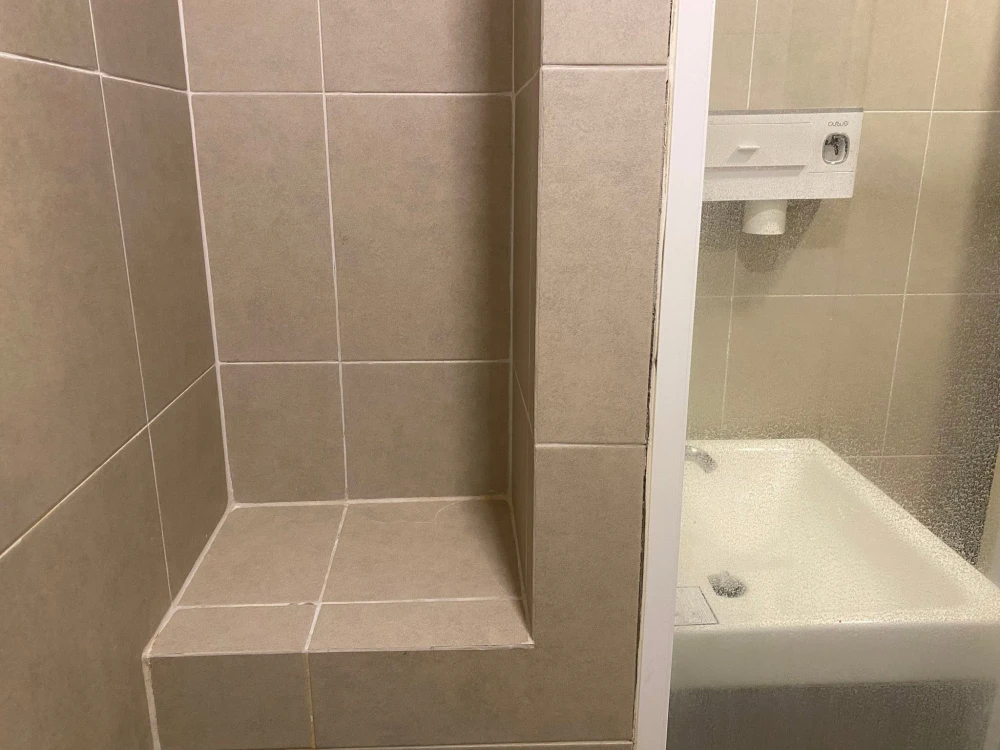 Selling Kave Town Shift, Building D, 5th floor. Fully furnished with built-in features, ready to move in.