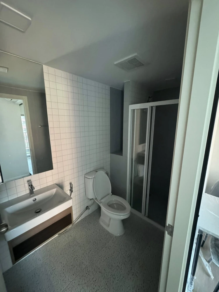 Selling Kave TU 1-bedroom, 1-bathroom unit, fully furnished with all amenities. Book now!