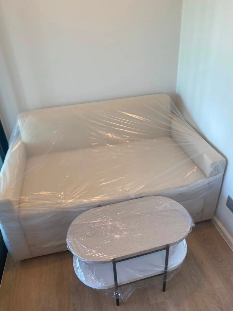 Selling Kave TU, a nice room in a good location, fully furnished with complete amenities. Book now!
