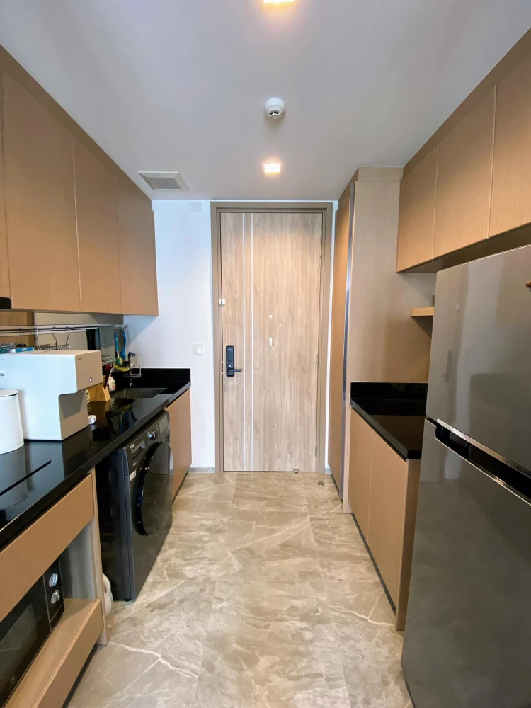 For sale: Kawa Haus Onnut 77, 1 bedroom, 1 bathroom, fully furnished, large black sofa, comfortable to sit on, don't miss out!