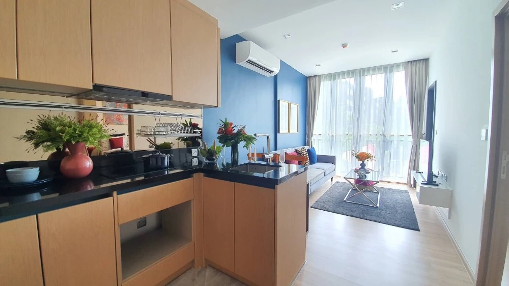 For sale: Kawa Haus Onnut 77, 3rd floor, fully furnished, with built-in furniture, high ceiling, airy, reserve now.