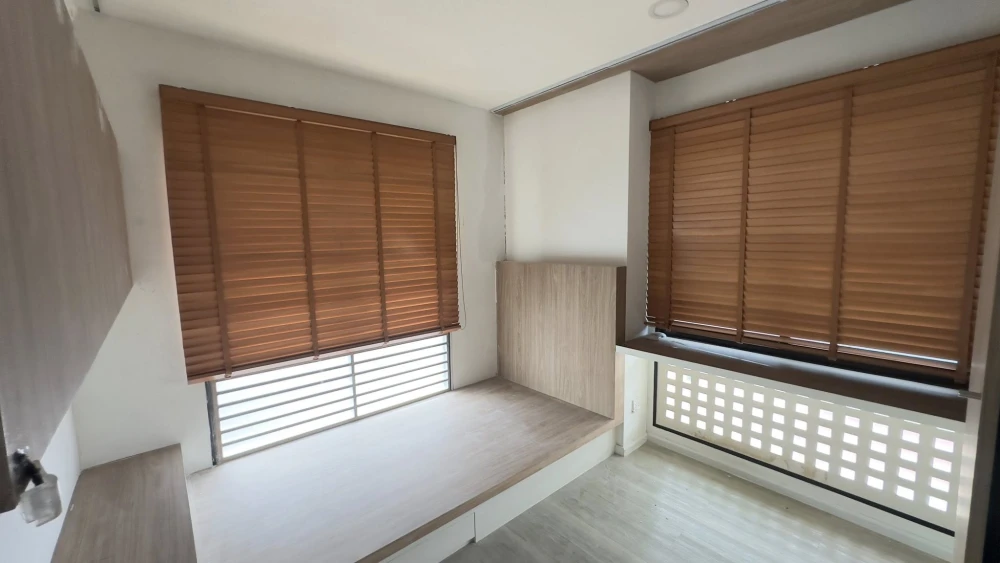 Kensington Kaset Campus for sale, spacious room, lots of usable space, good location, comes with complete facilities, reserve now.