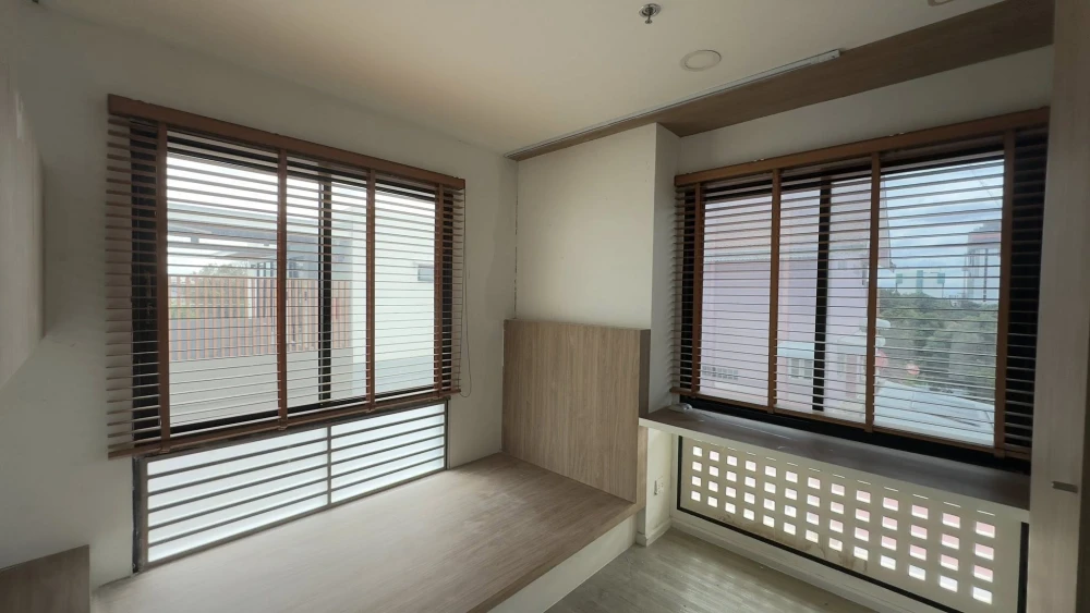 Kensington Kaset Campus for sale, spacious room, lots of usable space, good location, comes with complete facilities, reserve now.