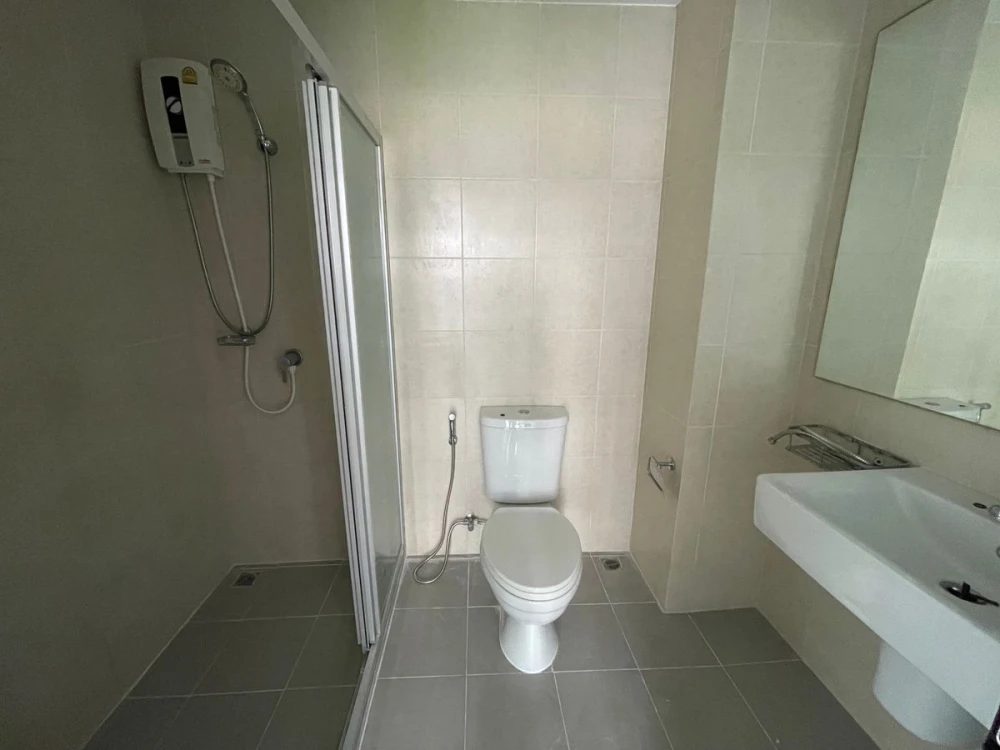 For sale: Kensington Laemchabang - Sriracha, 5th floor, Notting Hill view, fully furnished, ready to move in, reserve now.