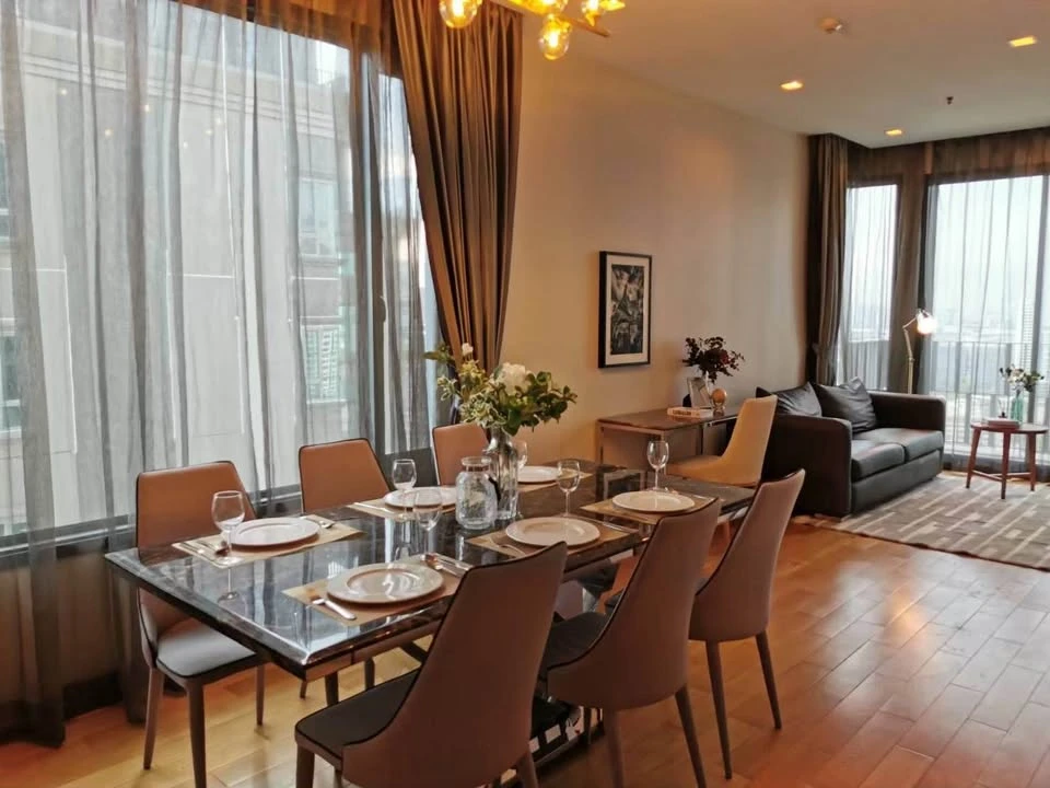 Keyne by Sansiri for sale, very high floor unit, 2 bedrooms, 2 bathrooms, fully furnished, don't delay.