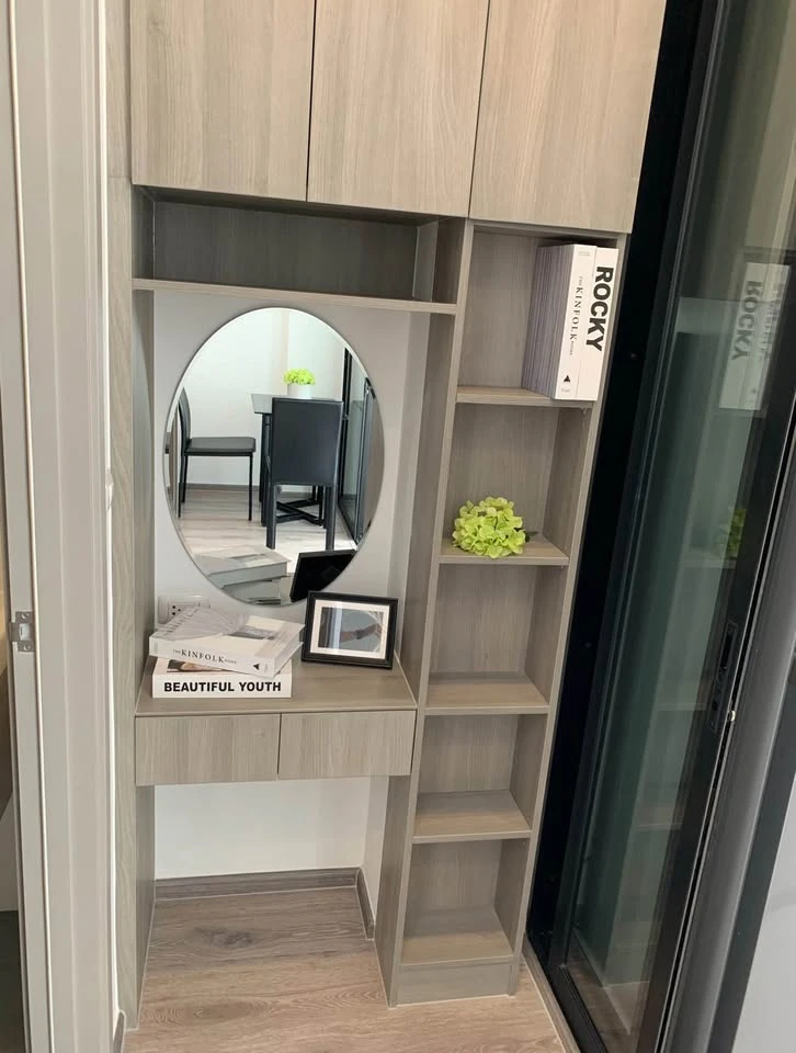 For sale: KnightsBridge Prime On-Nut, a nice room with an open view, no buildings blocking it, comes with complete facilities, don't miss out.