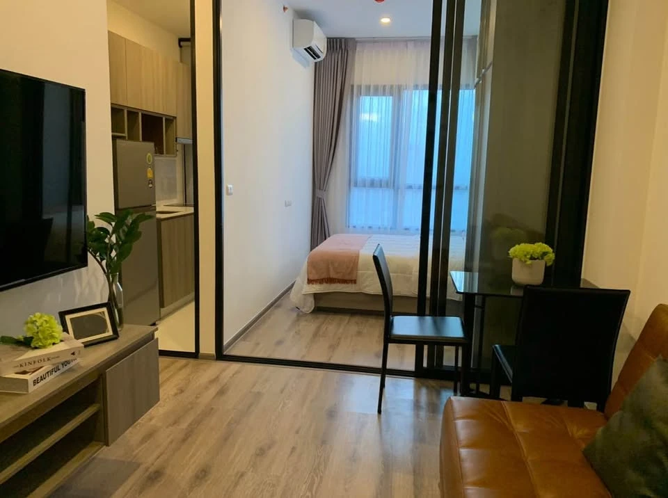For sale: KnightsBridge Prime On-Nut, a nice room with an open view, no buildings blocking it, comes with complete facilities, don't miss out.